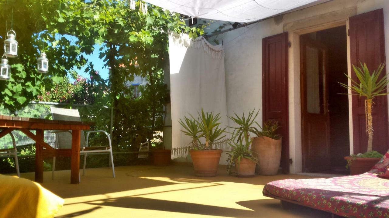 Casa Lin & Casa Blanca Hotel Nerezine Exterior foto
